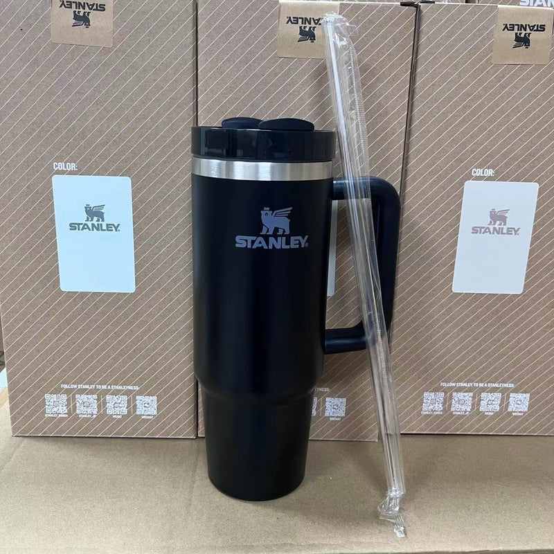 Stanley Tumbler with Handle Straw Lid