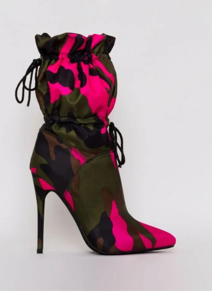 Botas stiletto al tobillo de camuflaje